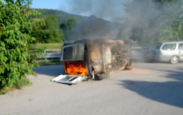 Verkehrsunfall mit eingeklemmten Personen