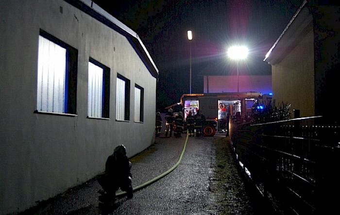 Containerbrand in einer Tischlerei