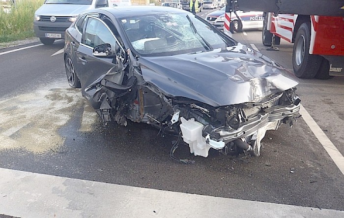 Verkehrsunfall B20 St. Georgen
