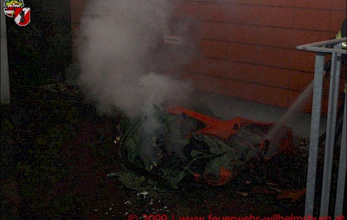 Brand eines Papiercontainers LPPH WHBG