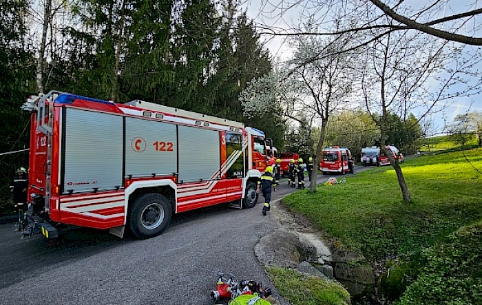 KHD-Übung des 2. Zugs der 17. Bereitschaft in Wilhelmsburg