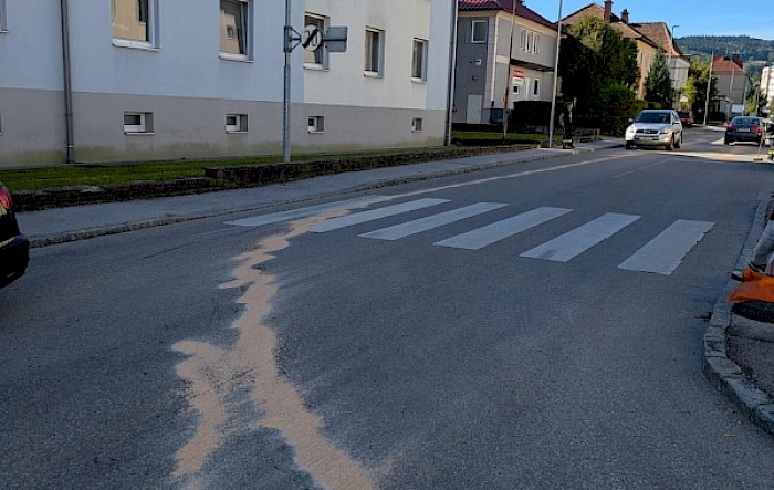 Erneute Ölspur